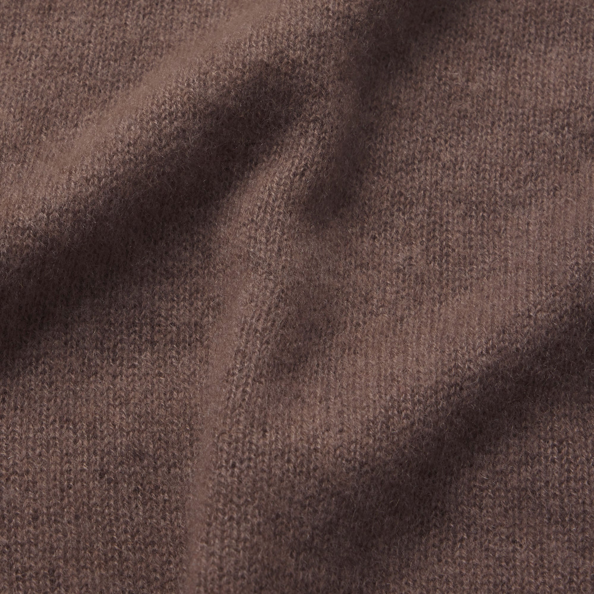 AIRY CASHMERE TURTLENECK | AMETHYST