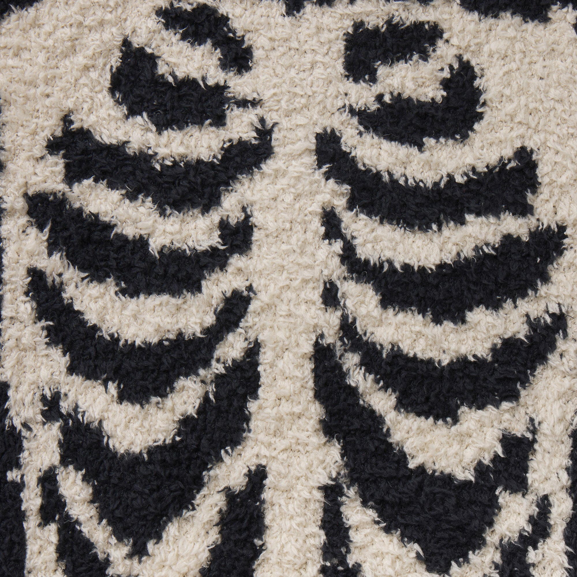 COZY KNIT OVERSIZED HOODIE | OBSIDIAN SKELETON