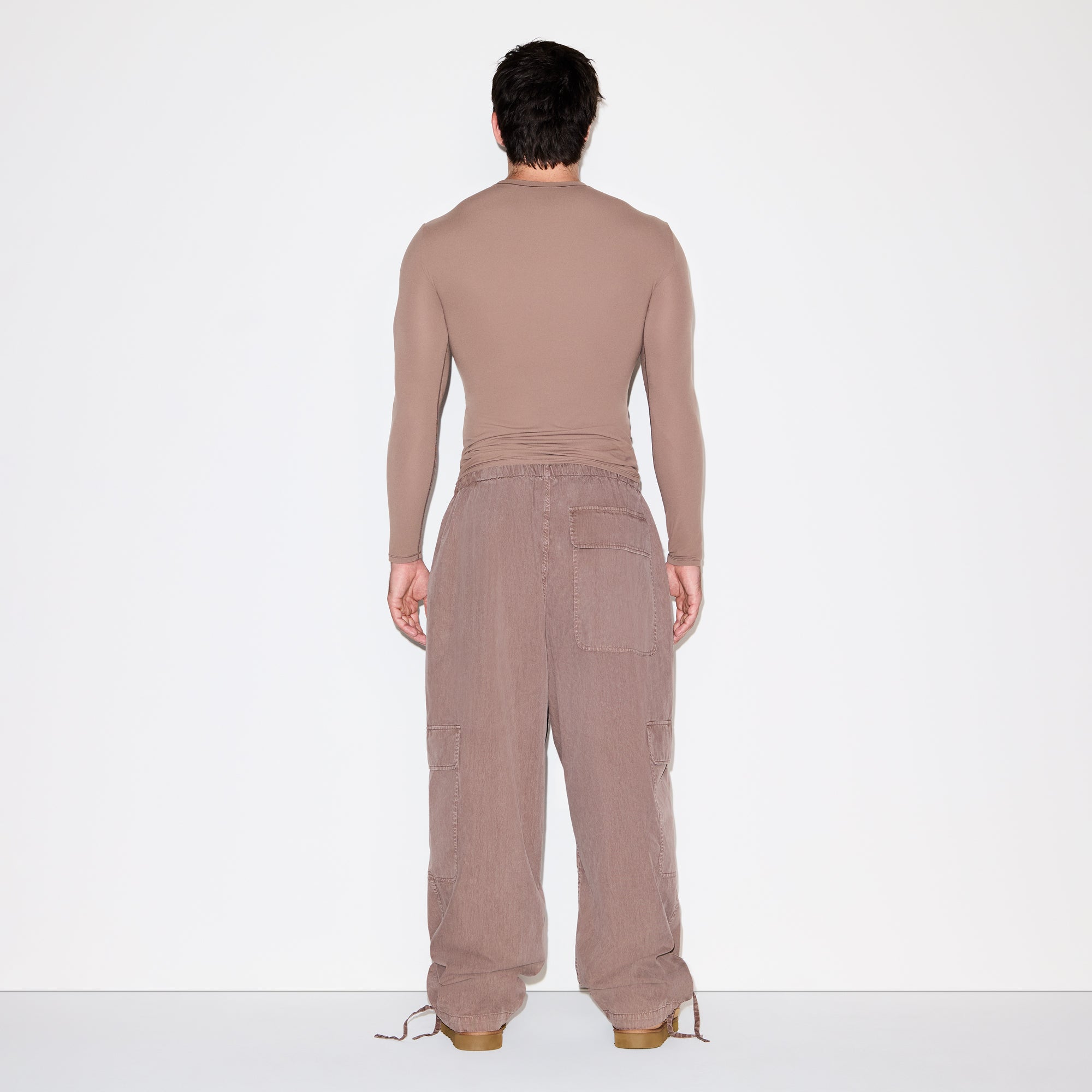 FITS EVERYBODY MENS SLIM LONG SLEEVE T-SHIRT | UMBER