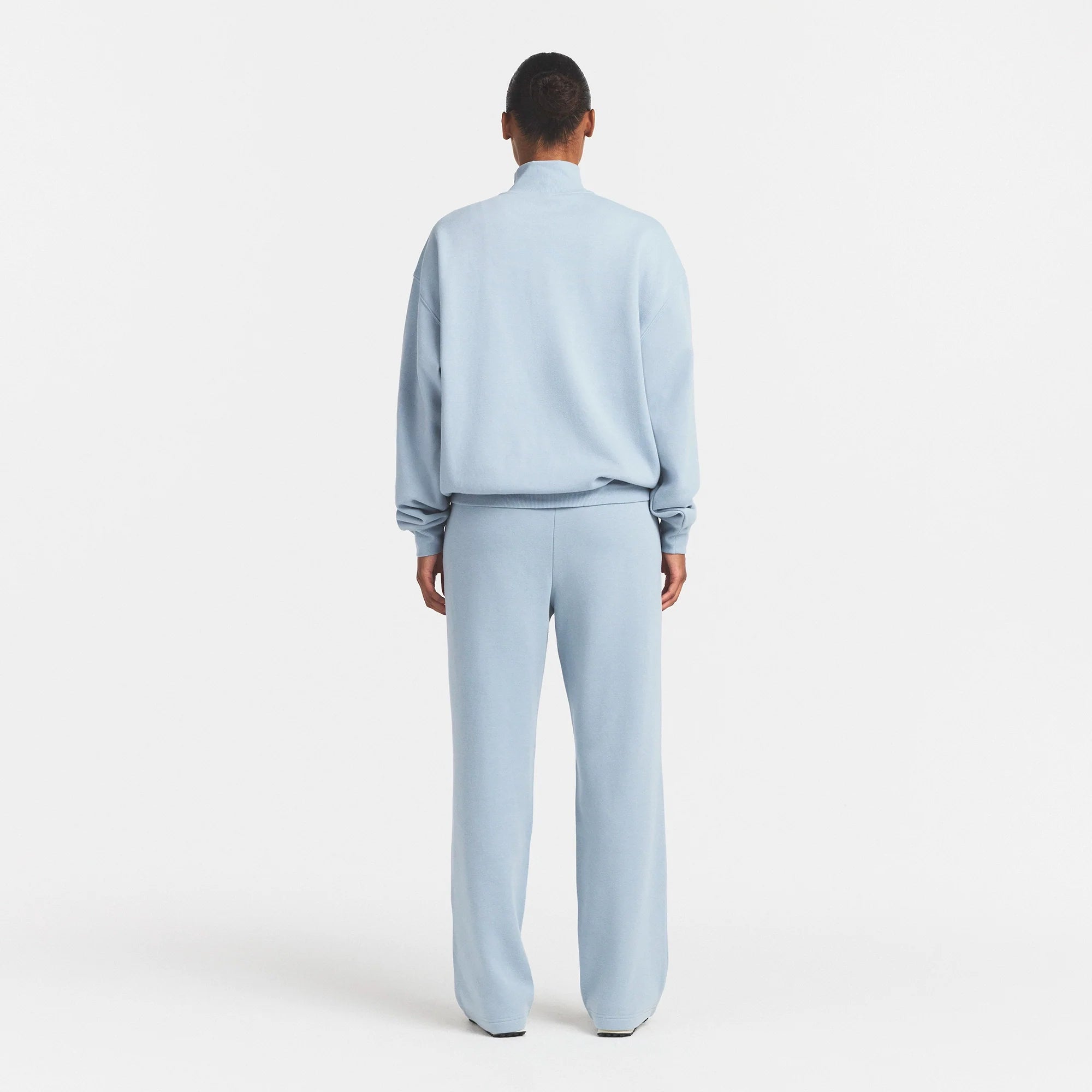 COTTON FLEECE MOCK NECK QUARTER ZIP WITH EMBOSSED LOGO | FOG